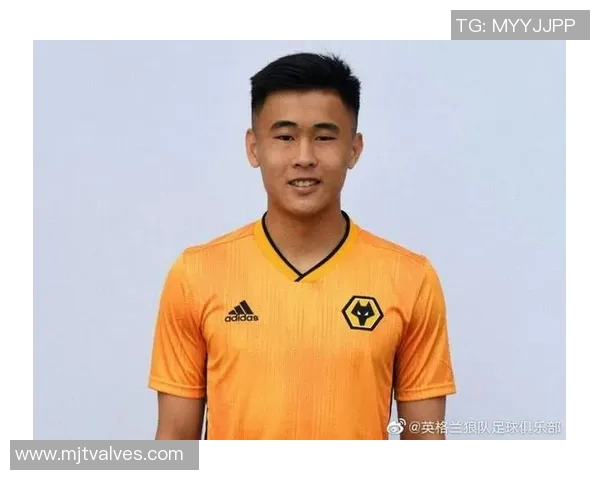 中国足球明星崛起之路：从青训到国际舞台的奋斗与荣耀