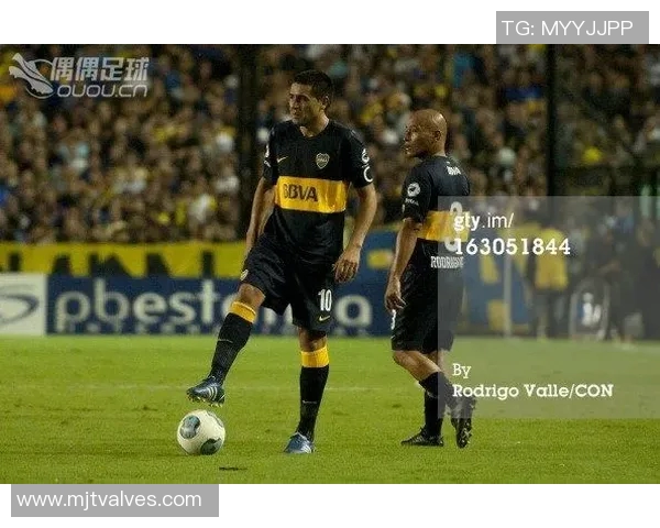 足球明星加内儿的传奇人生与赛场背后的故事揭秘 足球明星加内儿的传奇人生与赛场背后的故事揭秘